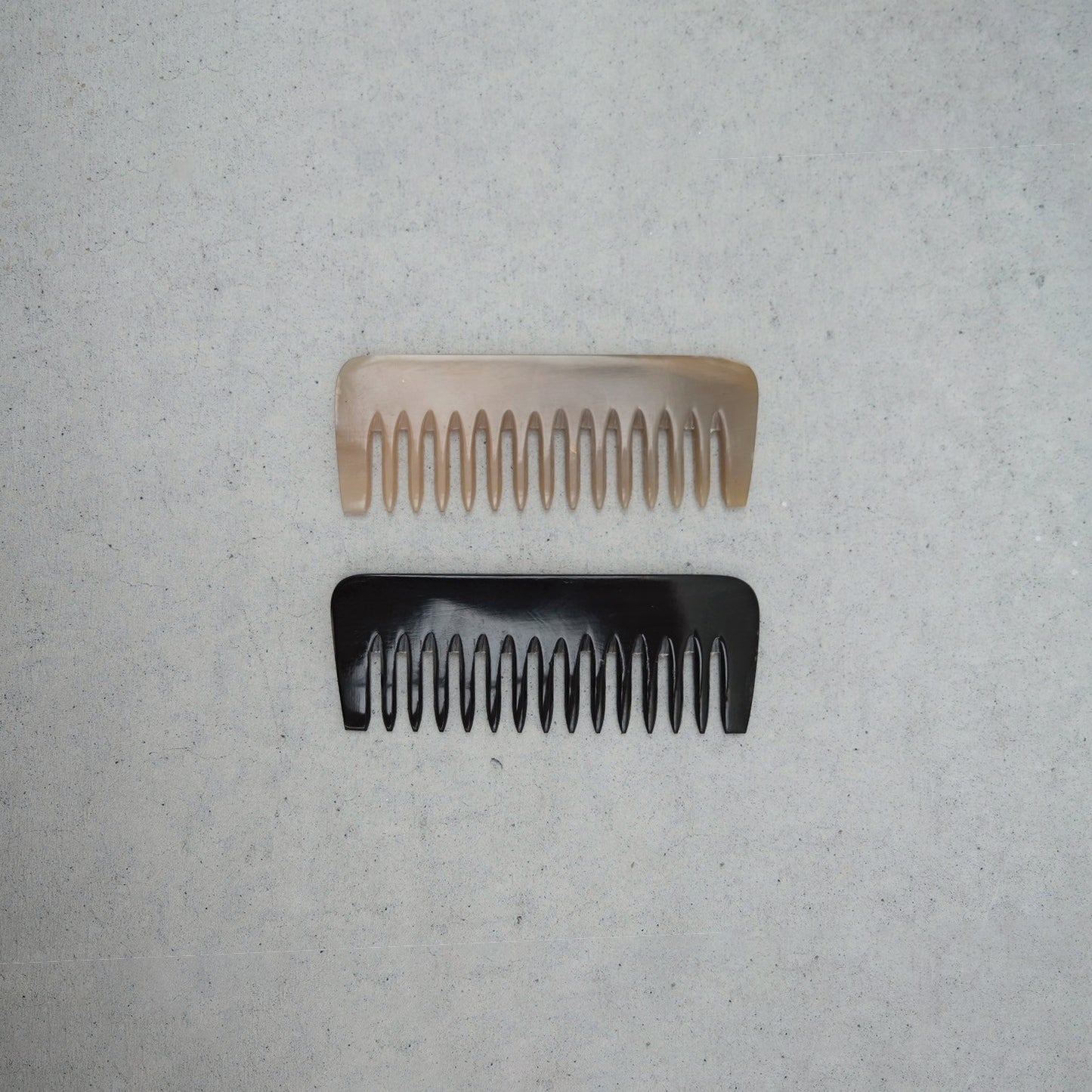 HAIR COMB