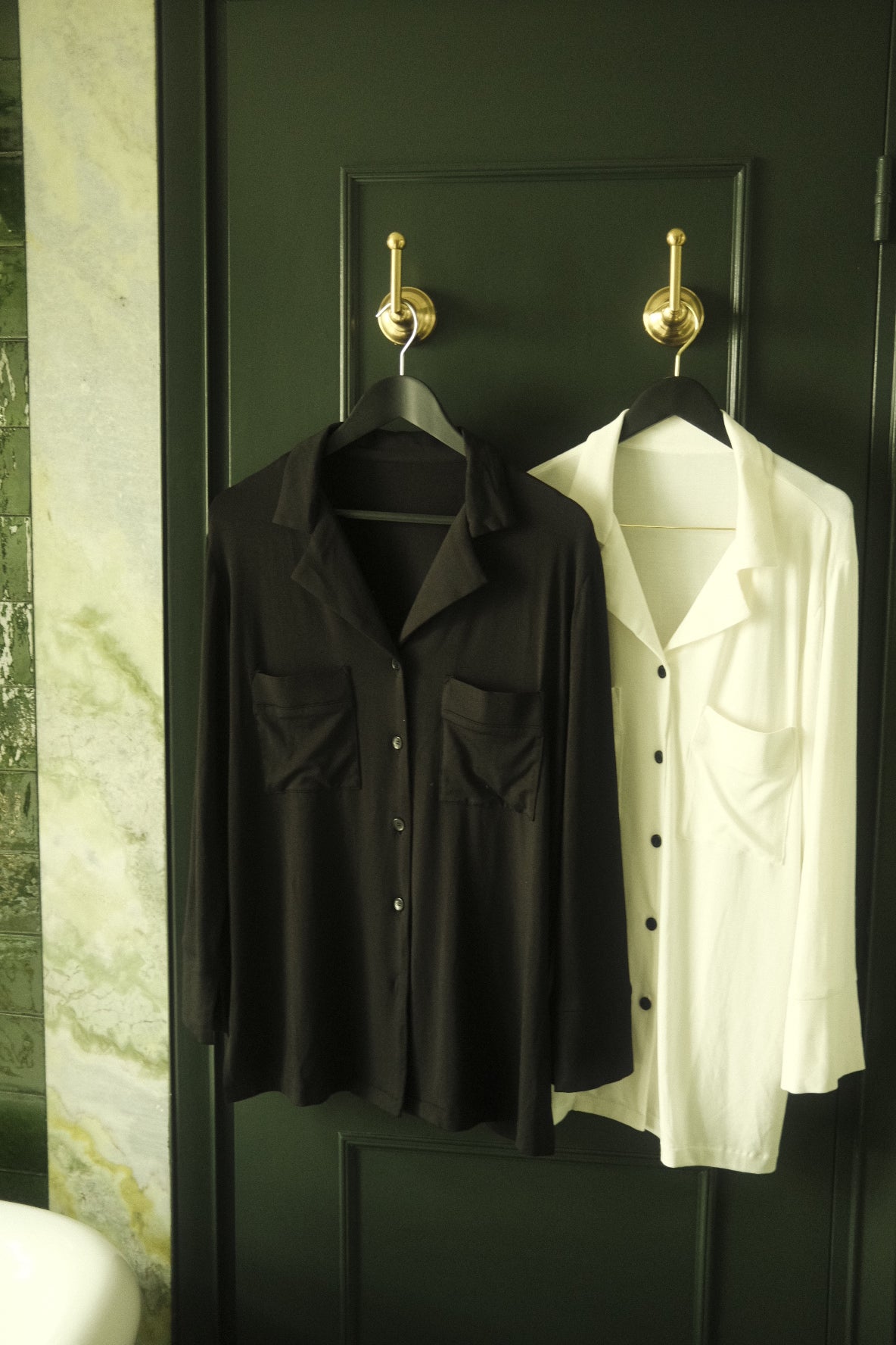 ルームウェア・パジャマ SUMIDAY FLOWER PRINT ROOM WEAR / BLACK Flower print room wear – SUMIDAY
